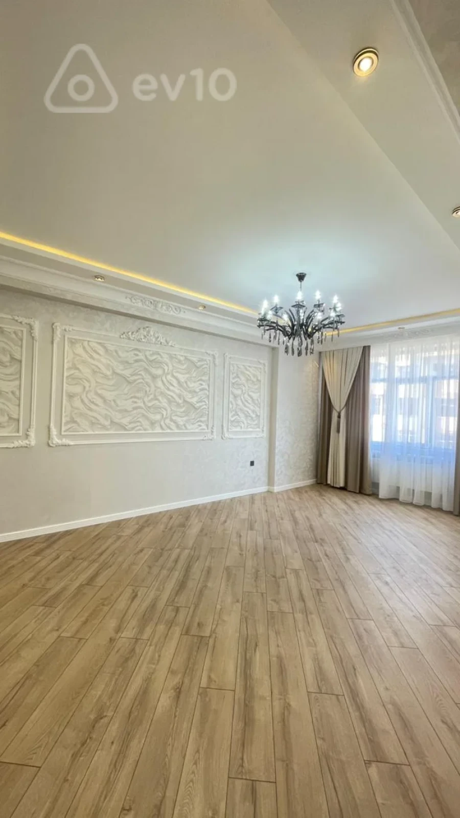 Satılır 3 otaqlı yeni tikili 131 m²