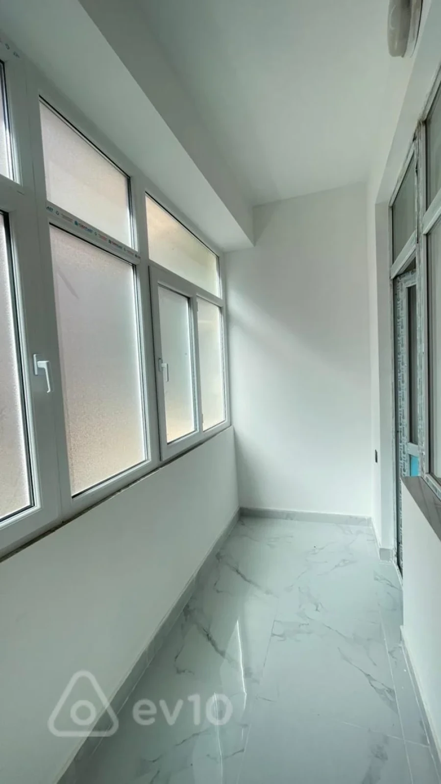 Satılır 3 otaqlı yeni tikili 131 m²