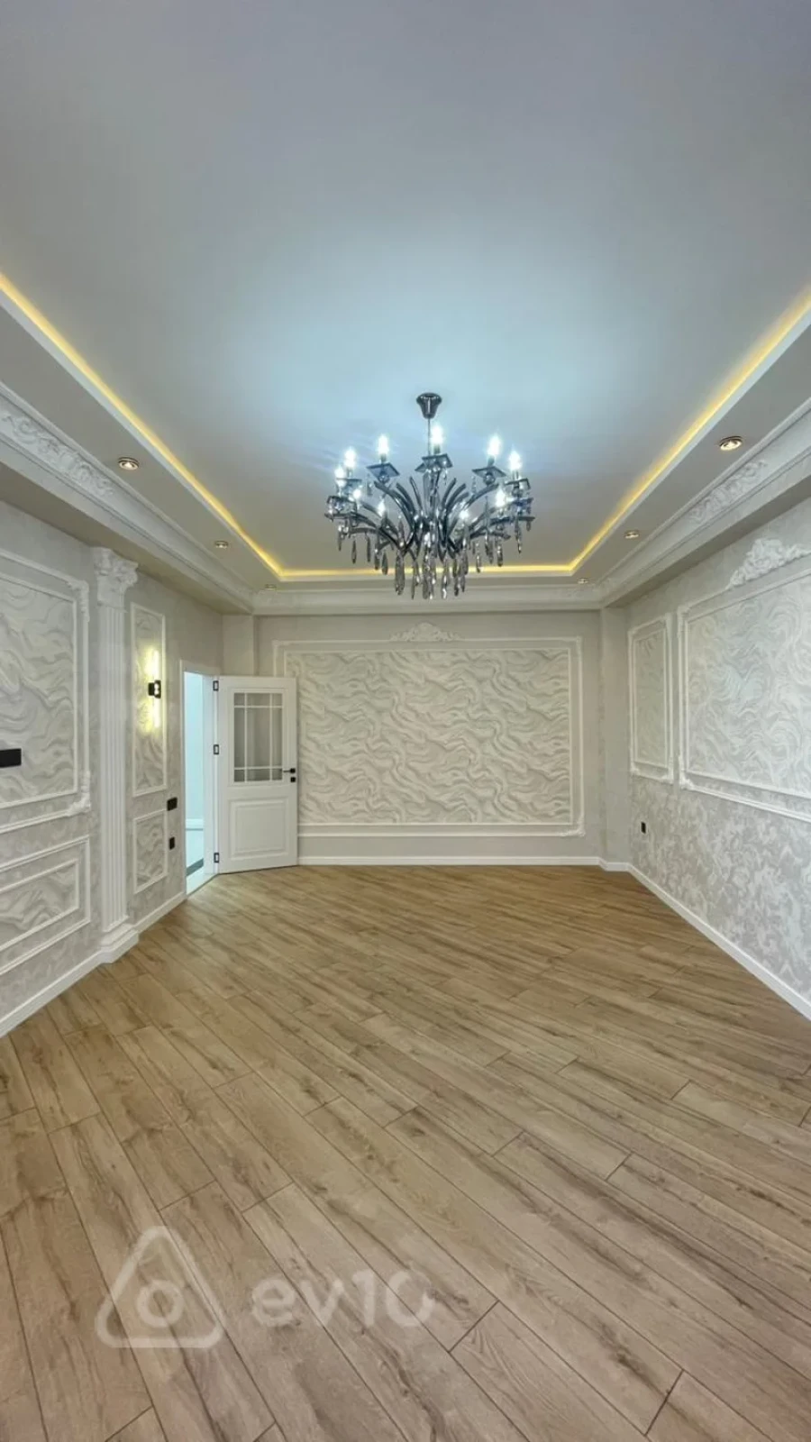 Satılır 3 otaqlı yeni tikili 131 m²