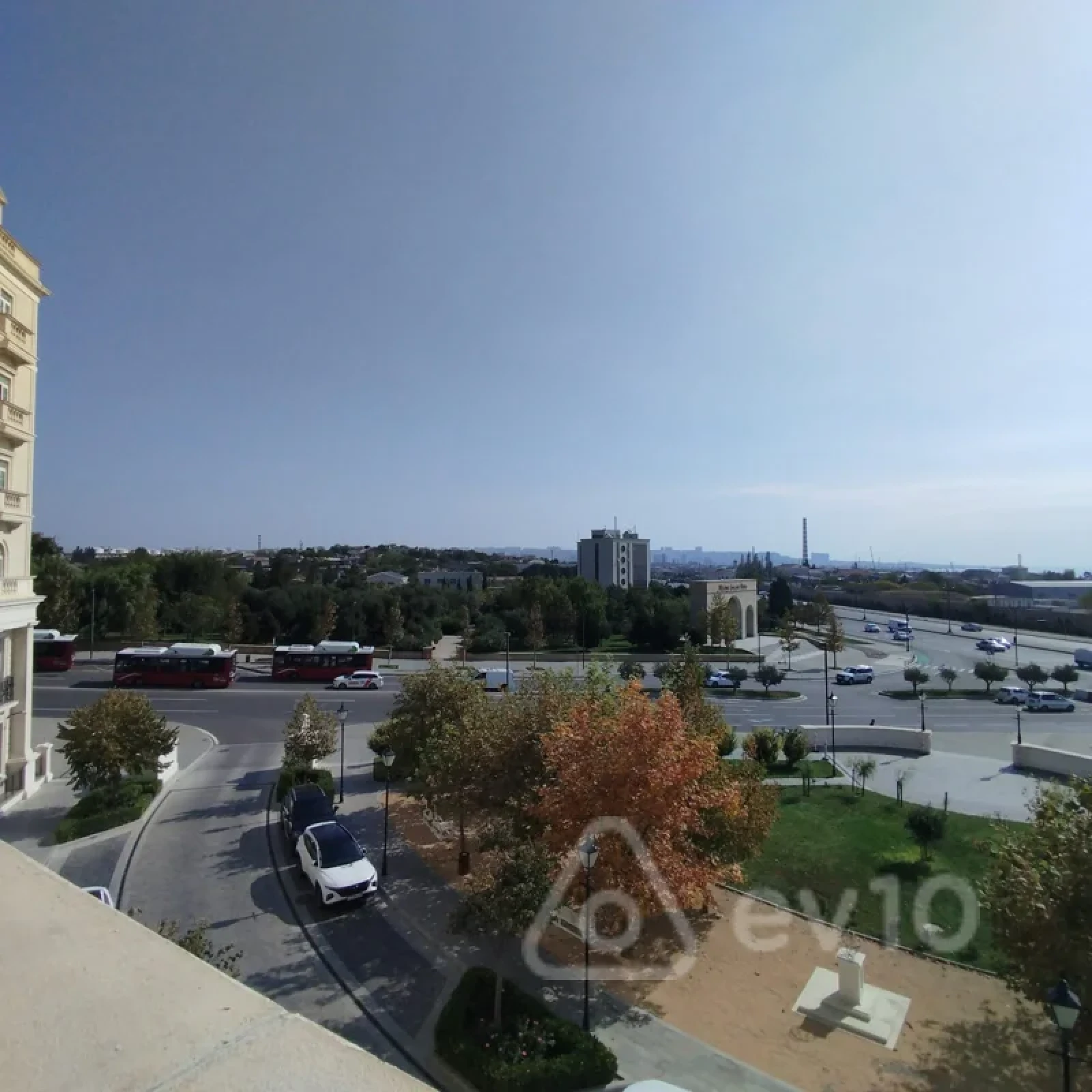 Kirayə verilir 3 otaqlı yeni tikili 145 m²