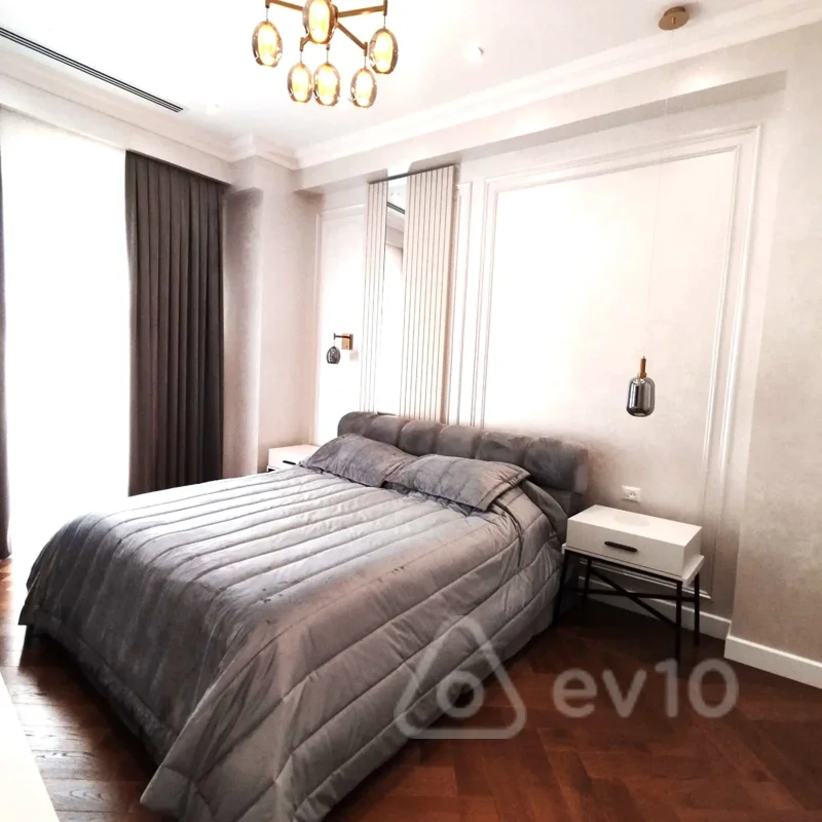 Kirayə verilir 3 otaqlı yeni tikili 145 m²