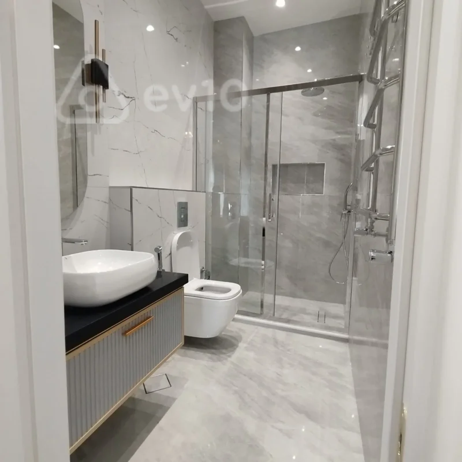 Kirayə verilir 3 otaqlı yeni tikili 145 m²