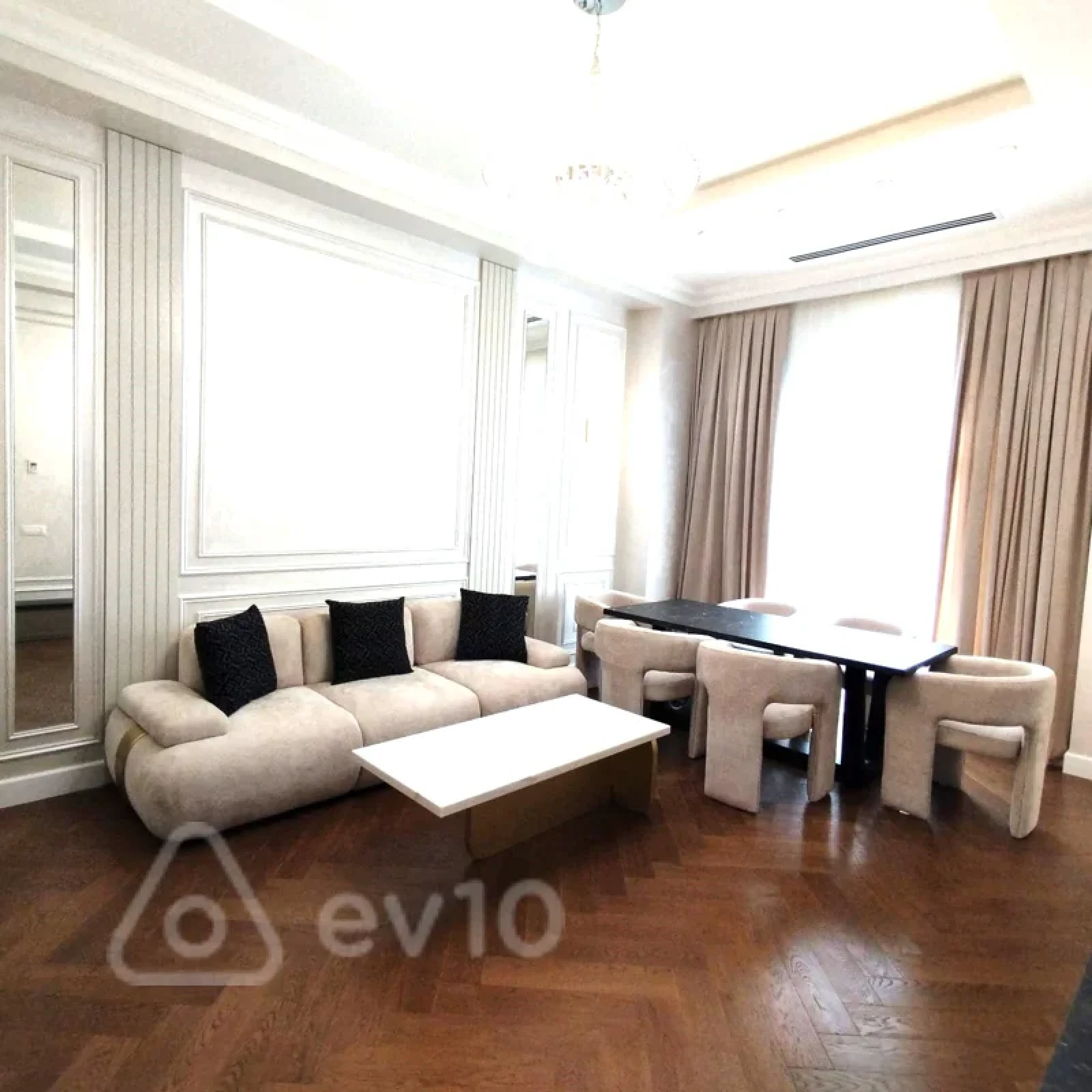 Kirayə verilir 3 otaqlı yeni tikili 145 m²