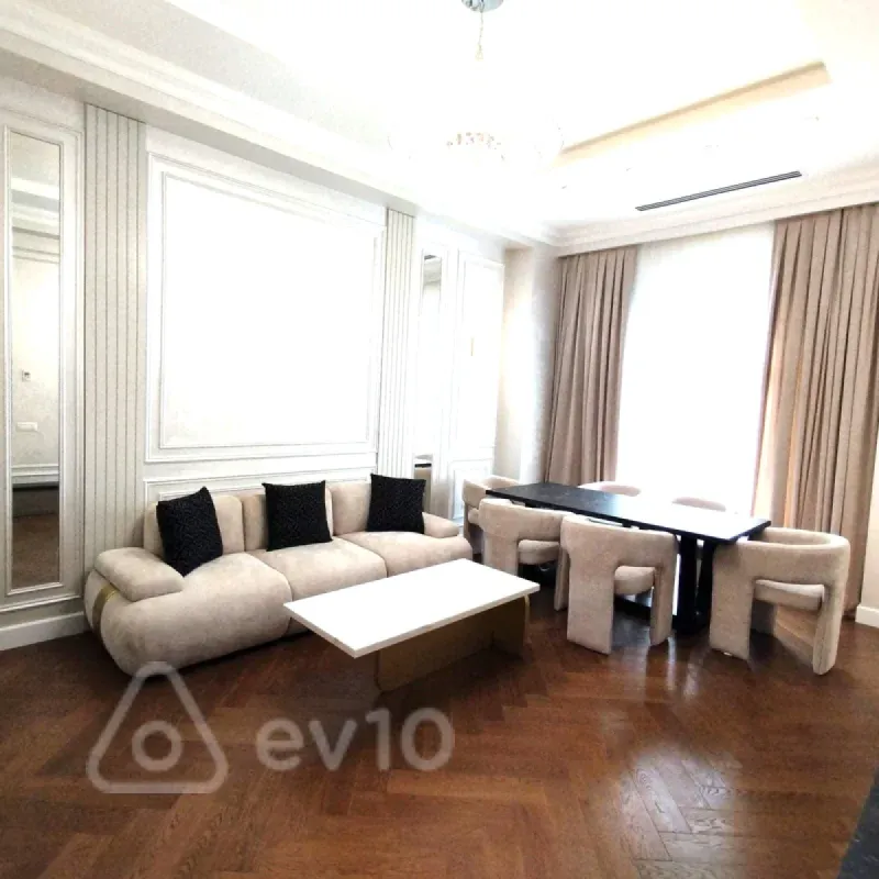 Kirayə verilir 3 otaqlı yeni tikili 145 m²