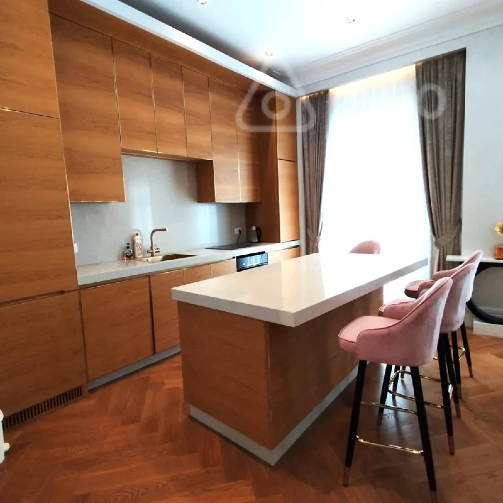 Kirayə verilir 3 otaqlı yeni tikili 108 m²