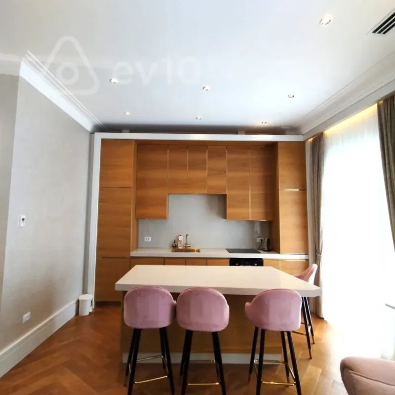 Kirayə verilir 3 otaqlı yeni tikili 108 m²