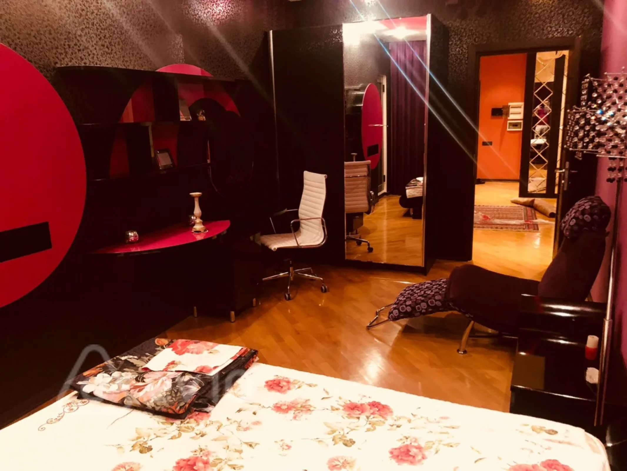 Kirayə verilir 4 otaqlı yeni tikili 217 m²