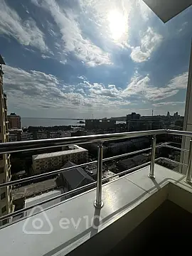 Kirayə verilir 4 otaqlı yeni tikili 250 m²