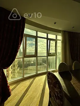 Kirayə verilir 4 otaqlı yeni tikili 250 m²