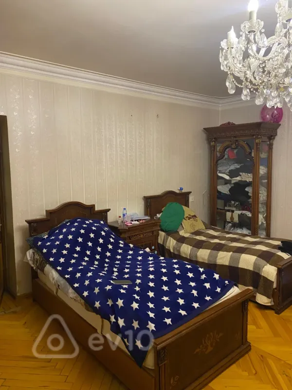 Kirayə verilir 3 otaqlı köhnə tikili 85 m²