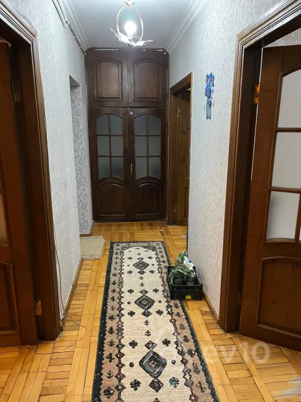 Kirayə verilir 3 otaqlı köhnə tikili 85 m²