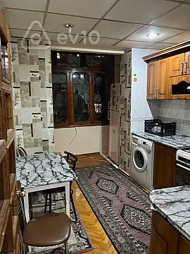 Kirayə verilir 3 otaqlı köhnə tikili 85 m²