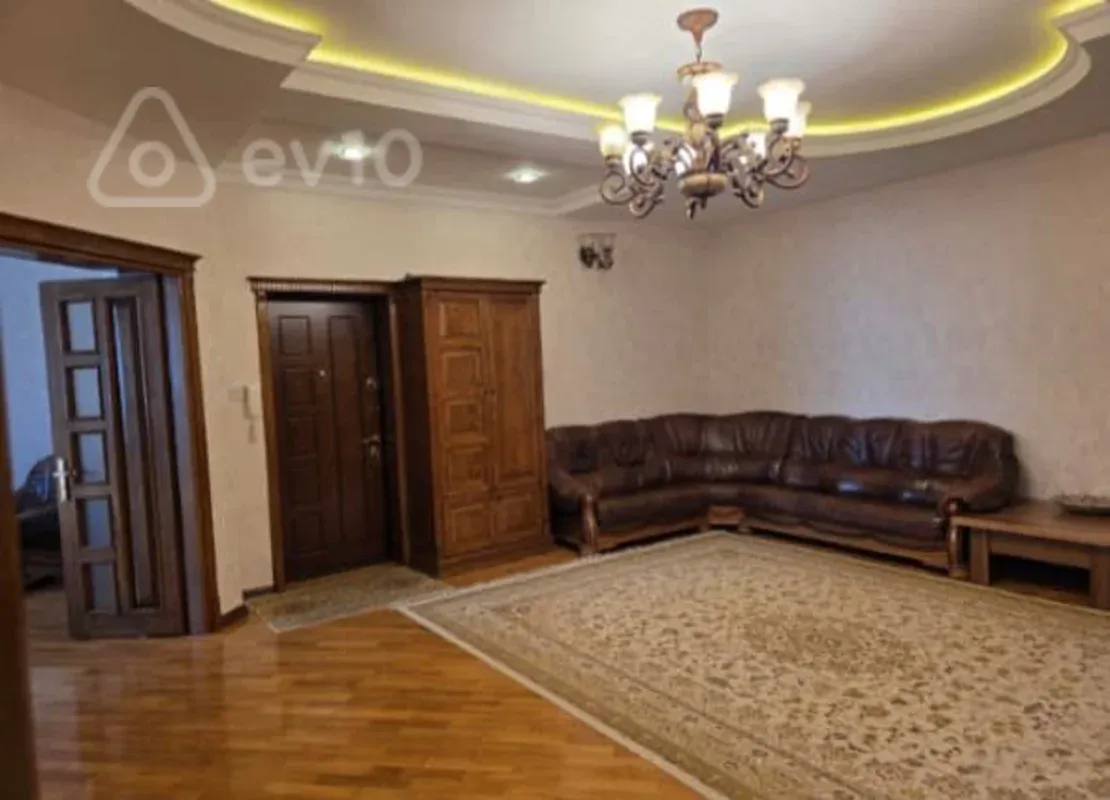 Satılır 3 otaqlı yeni tikili 143 m²
