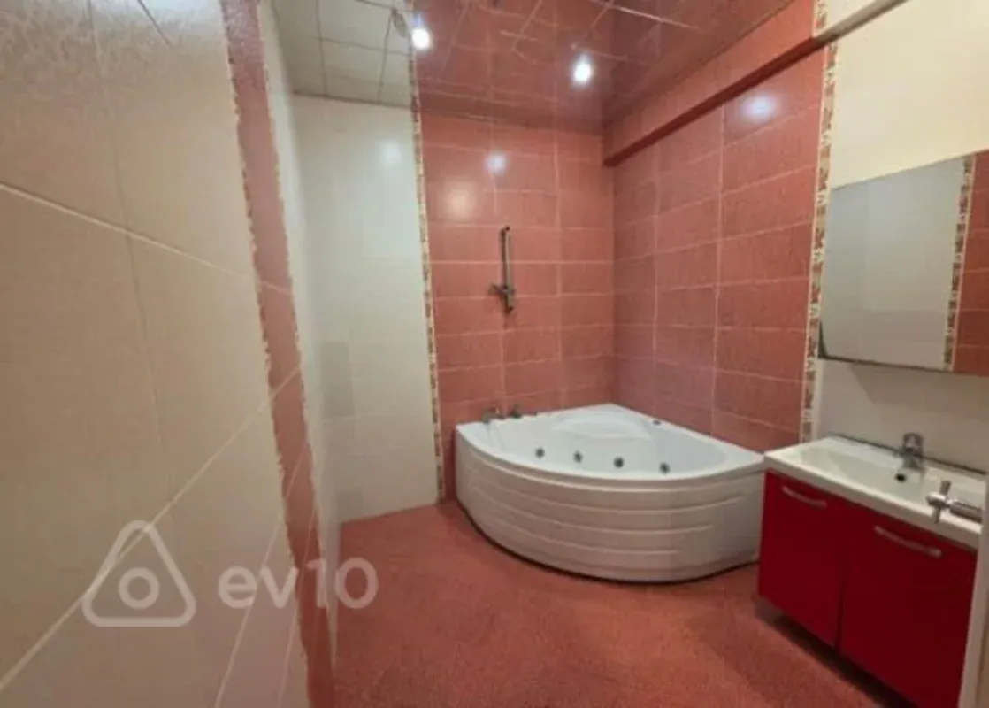 Satılır 3 otaqlı yeni tikili 143 m²