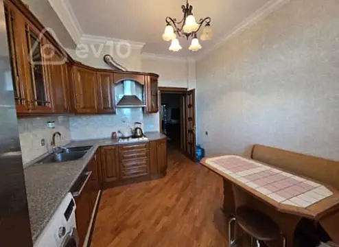 Satılır 3 otaqlı yeni tikili 143 m²