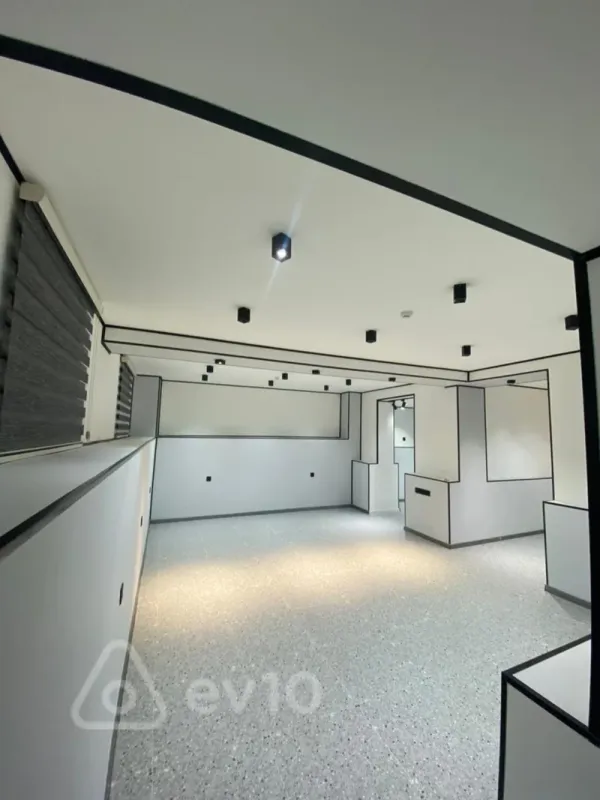 Satılır mənzil 90 m²