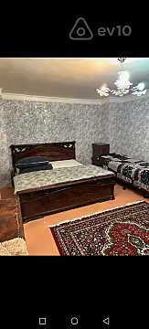 Kirayə verilir 2 otaqlı köhnə tikili 75 m²