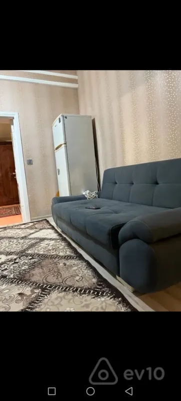 Kirayə verilir 2 otaqlı köhnə tikili 75 m²