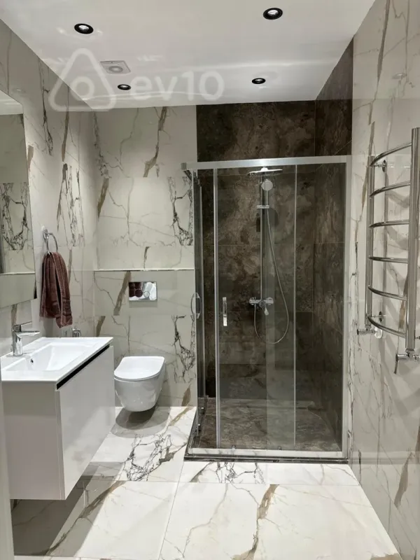 Kirayə verilir 4 otaqlı yeni tikili 180 m²