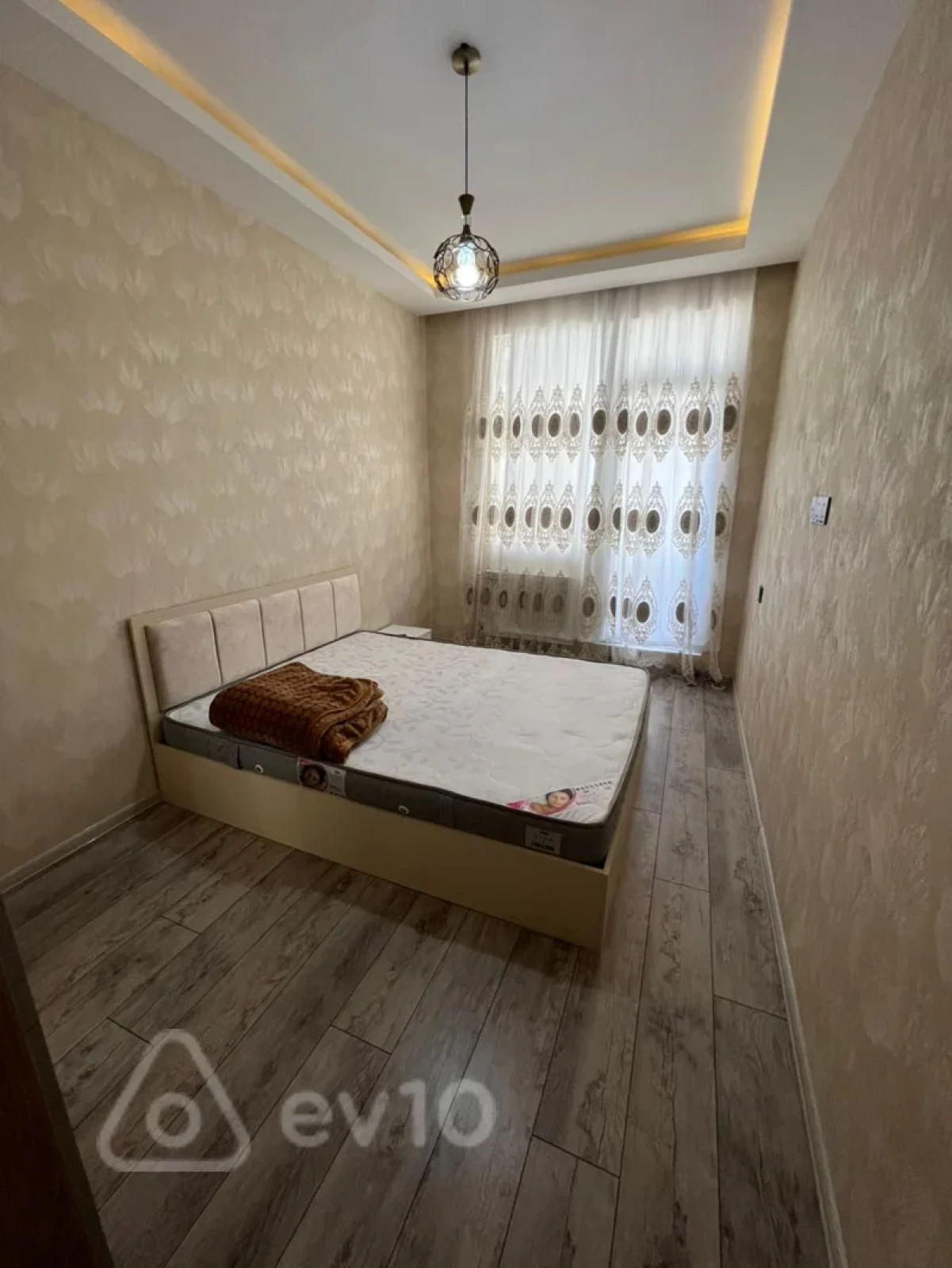 Kirayə verilir 2 otaqlı yeni tikili 50 m²