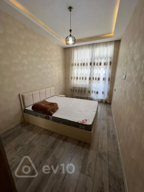 Kirayə verilir 2 otaqlı yeni tikili 50 m²