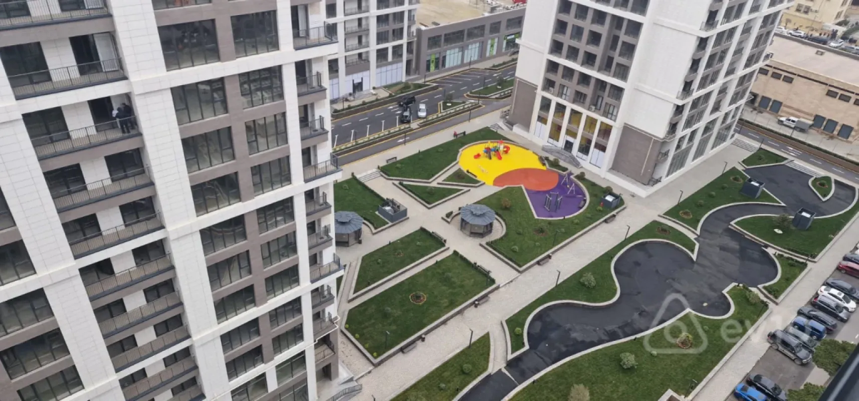 Satılır 3 otaqlı yeni tikili 147 m²