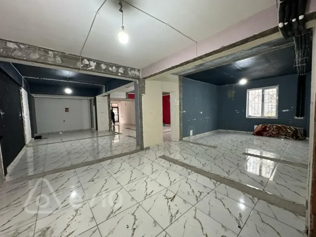 Kirayə verilir mənzil 230 m²