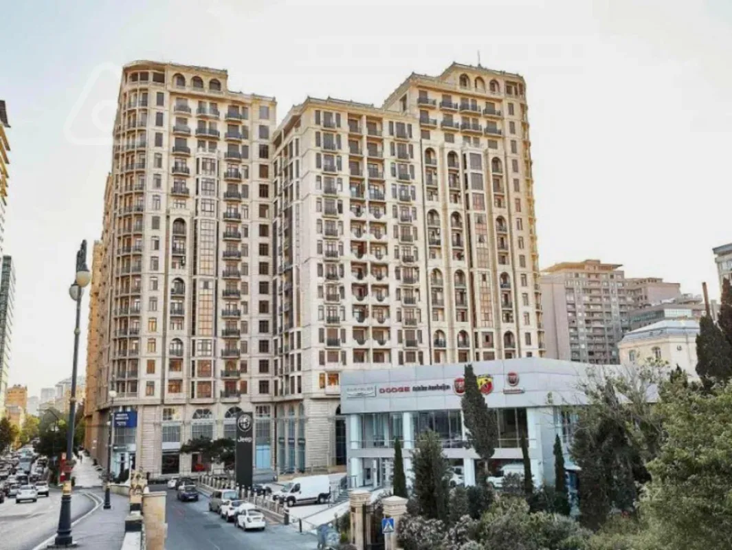Kirayə verilir 3 otaqlı yeni tikili 170 m²