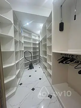 Kirayə verilir 3 otaqlı yeni tikili 170 m²