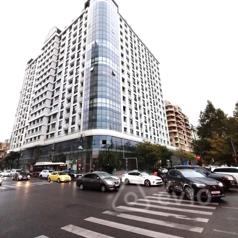 Kirayə verilir mənzil 142 m²