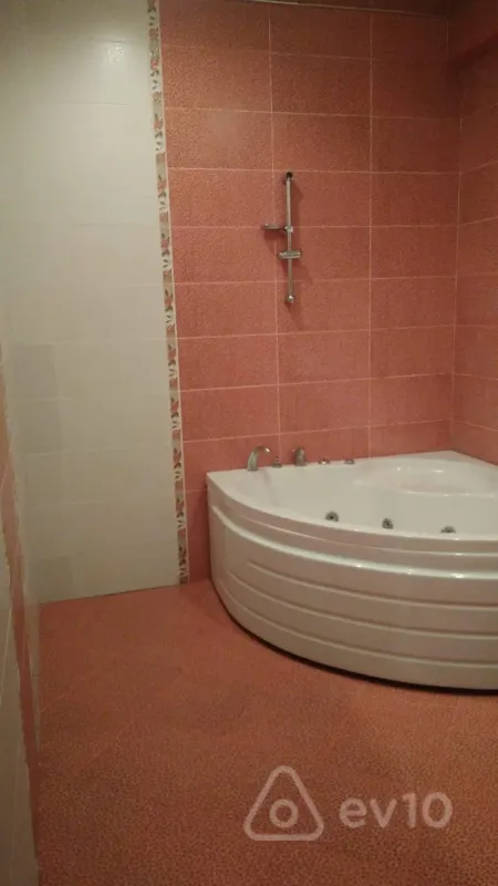 Satılır 3 otaqlı yeni tikili 145 m²