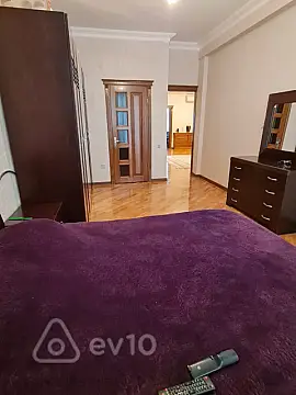 Satılır 3 otaqlı yeni tikili 145 m²