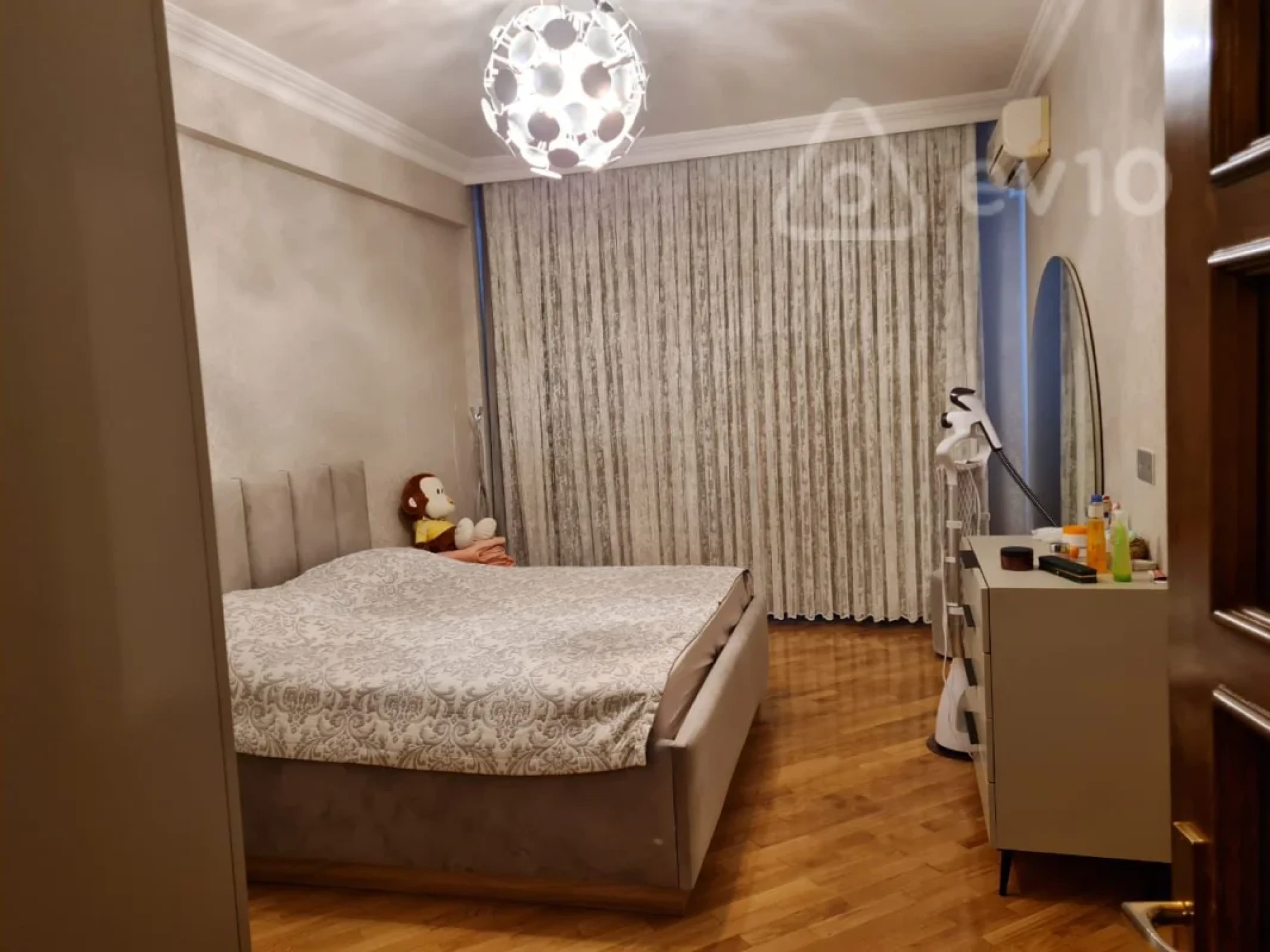 Satılır 3 otaqlı yeni tikili 145 m²