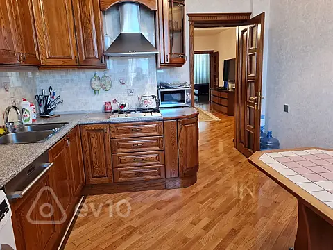 Satılır 3 otaqlı yeni tikili 145 m² — Bakı, Yasamal 3 otaq 145.00 m²