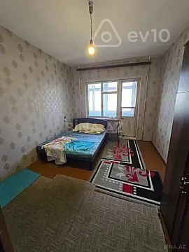 Kirayə verilir 2 otaqlı köhnə tikili 50 m²