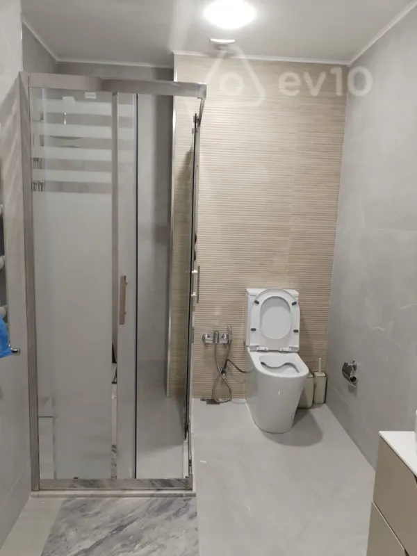 Kirayə verilir 3 otaqlı yeni tikili 110 m²