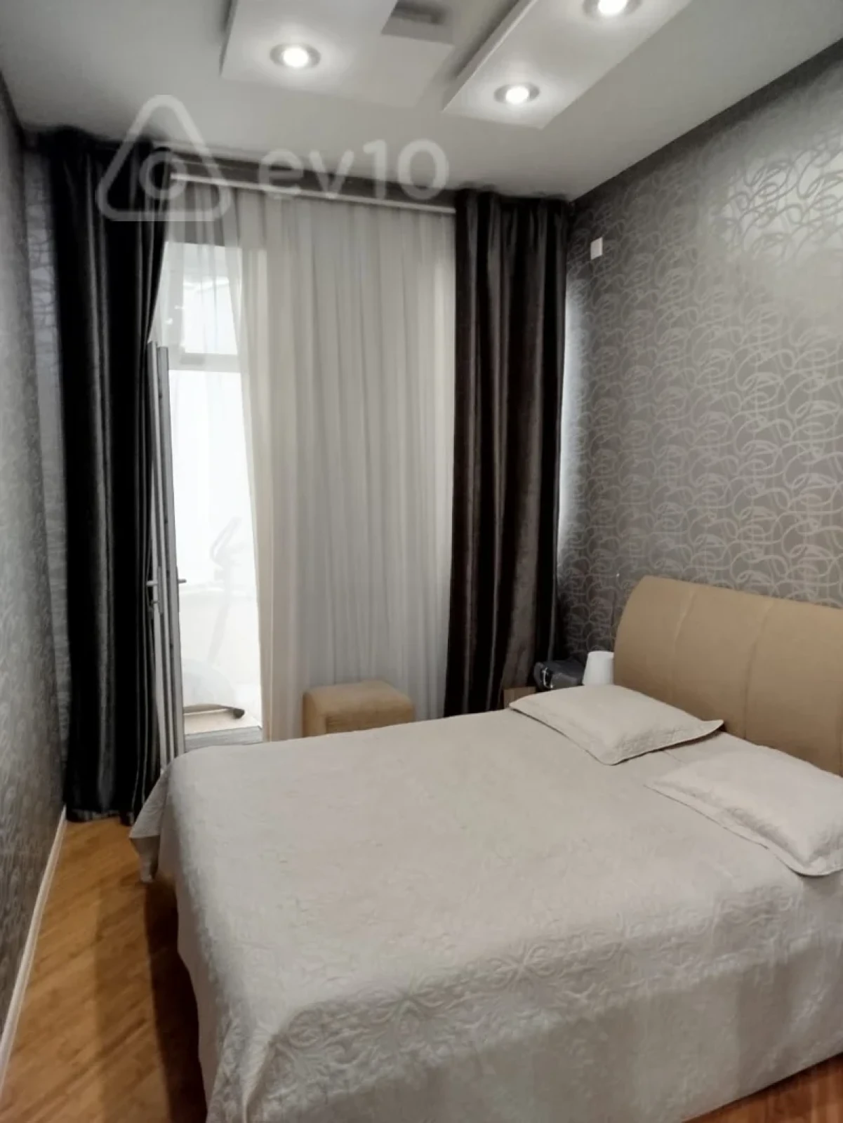 Satılır 2 otaqlı yeni tikili 65 m²