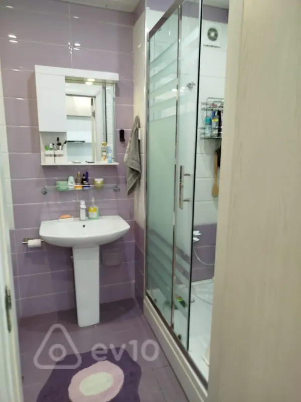 Satılır 2 otaqlı yeni tikili 65 m²