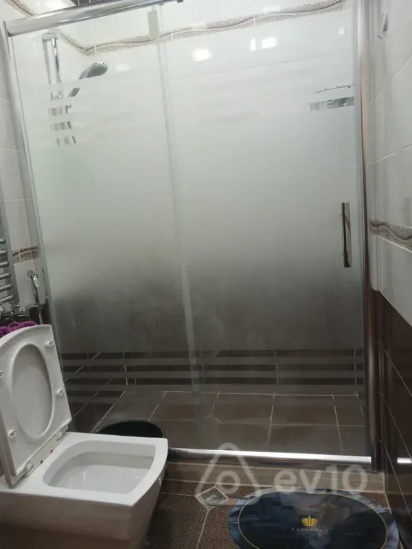 Kirayə verilir 2 otaqlı yeni tikili 73 m²