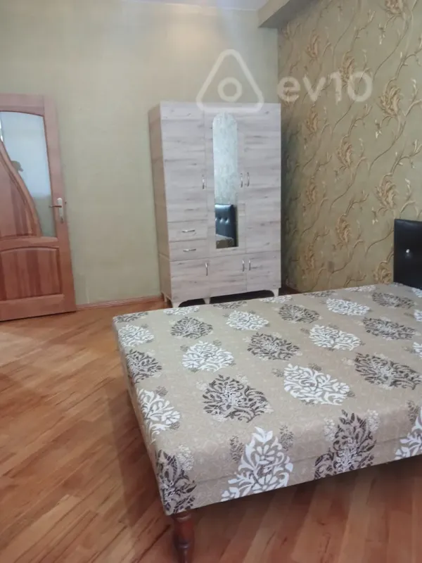 Kirayə verilir 2 otaqlı yeni tikili 73 m²