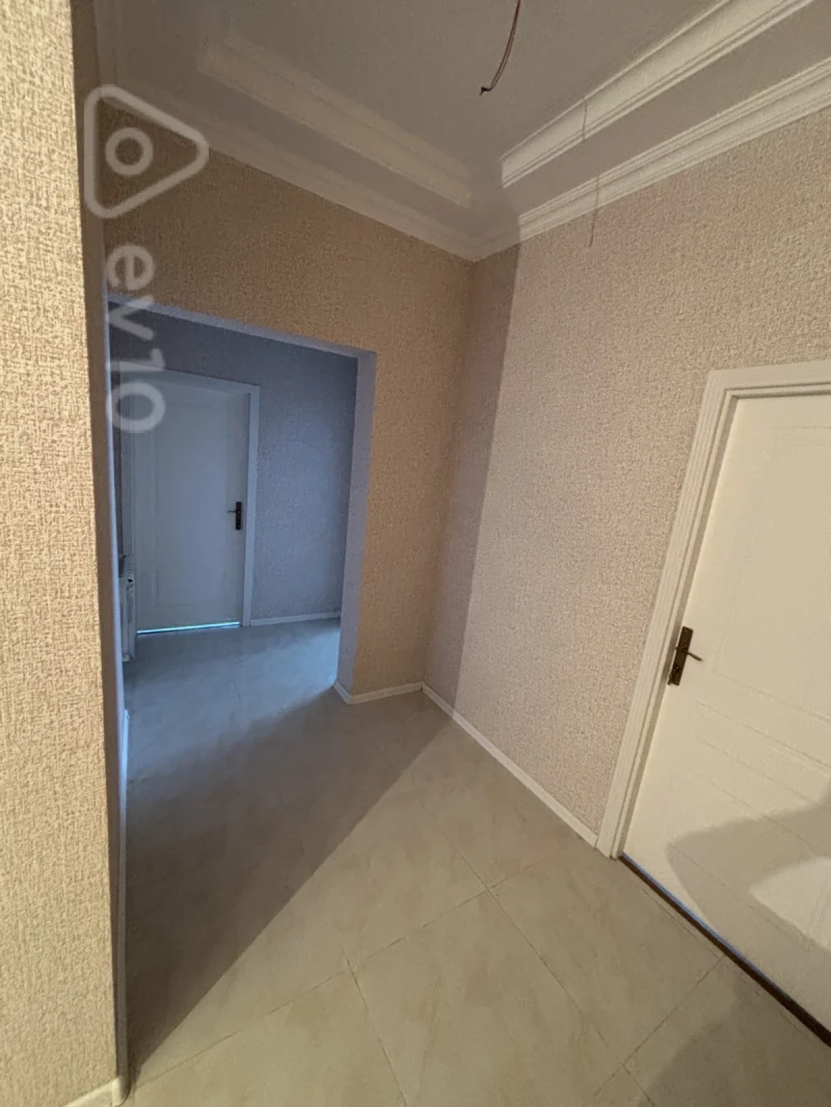 Kirayə verilir 2 otaqlı yeni tikili 93 m²
