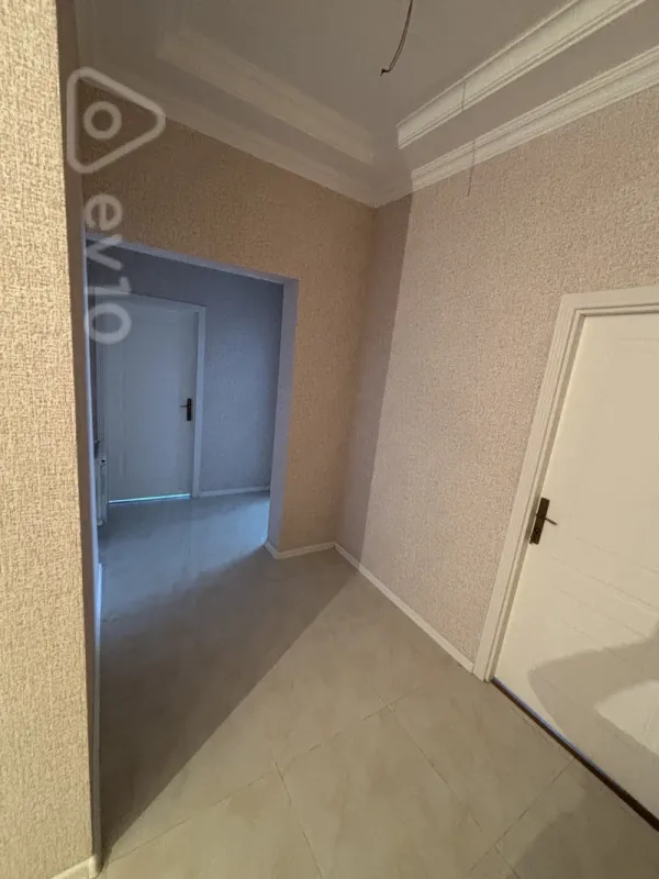 Kirayə verilir 2 otaqlı yeni tikili 93 m²