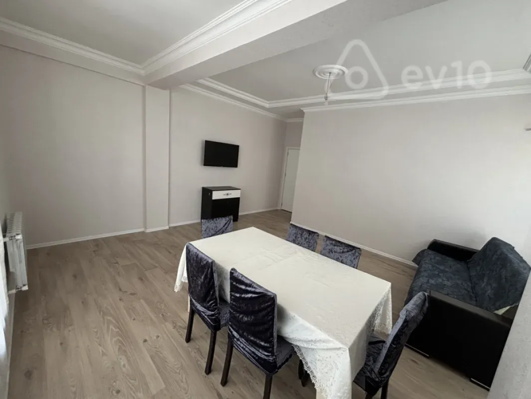 Kirayə verilir 2 otaqlı yeni tikili 93 m²