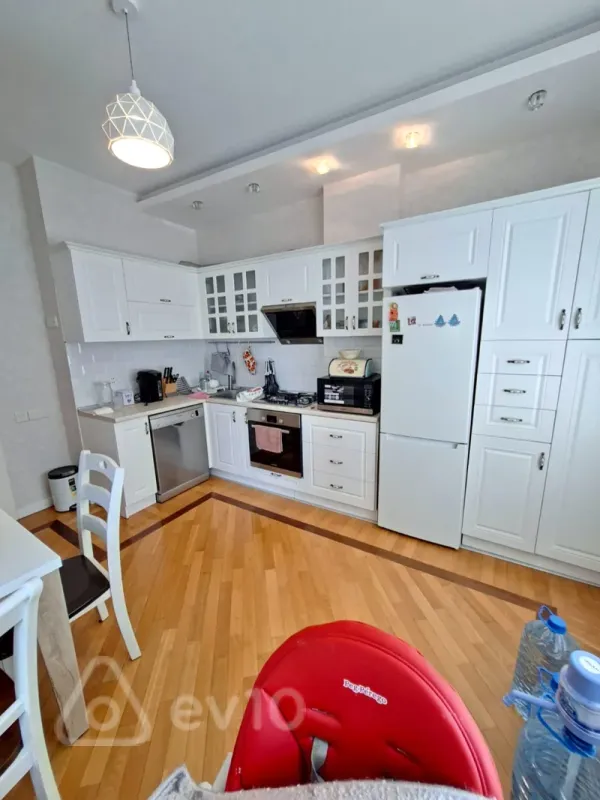 Satılır 2 otaqlı yeni tikili 90 m²