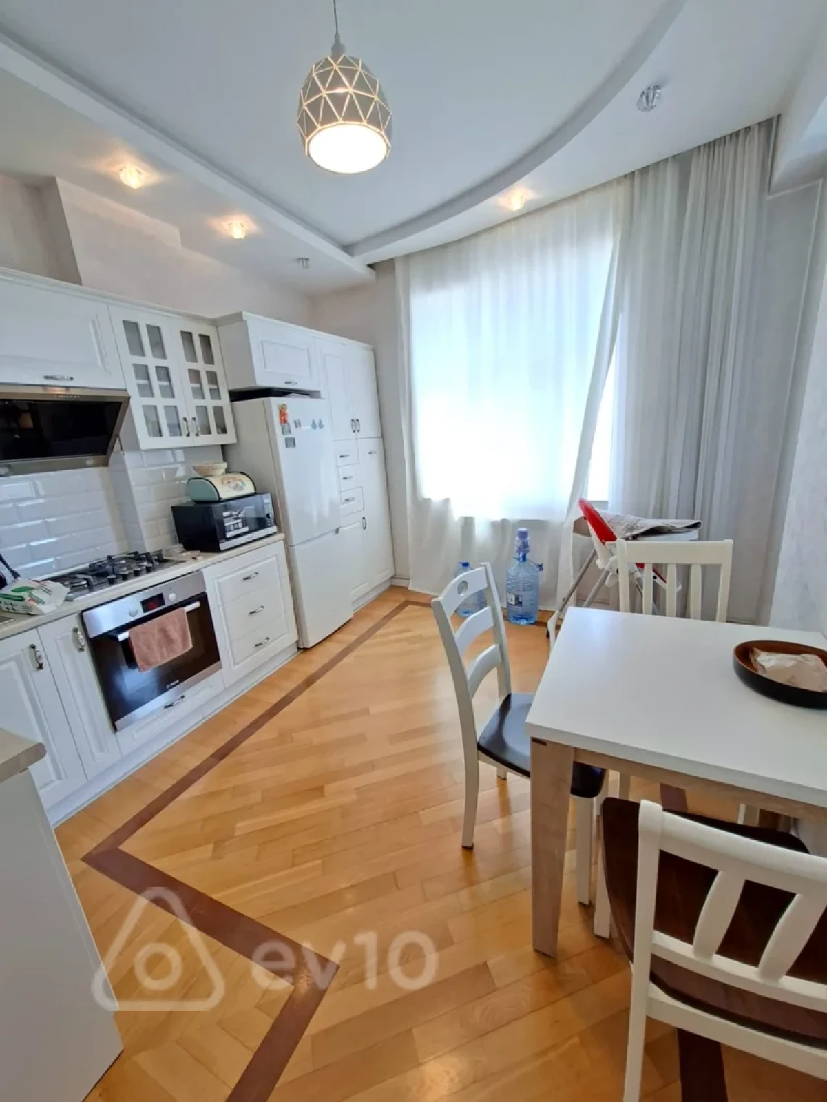 Satılır 2 otaqlı yeni tikili 90 m²