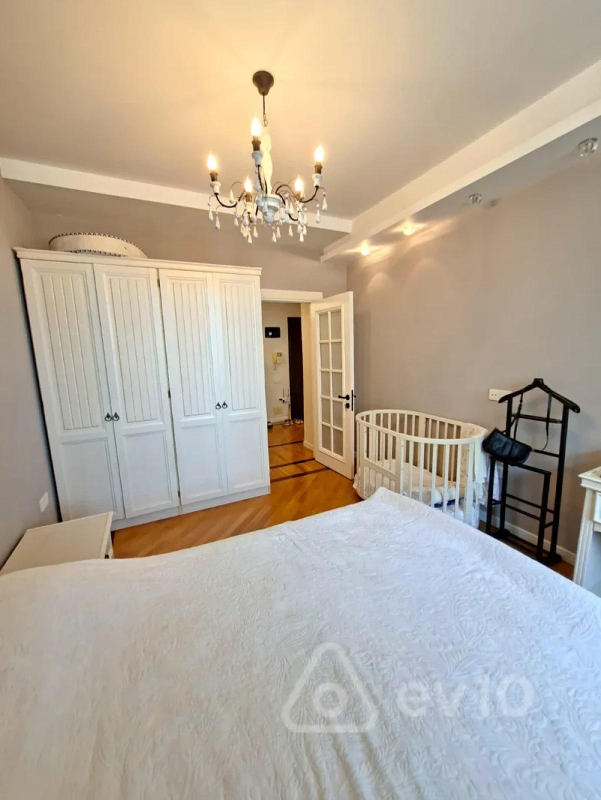 Satılır 2 otaqlı yeni tikili 90 m²