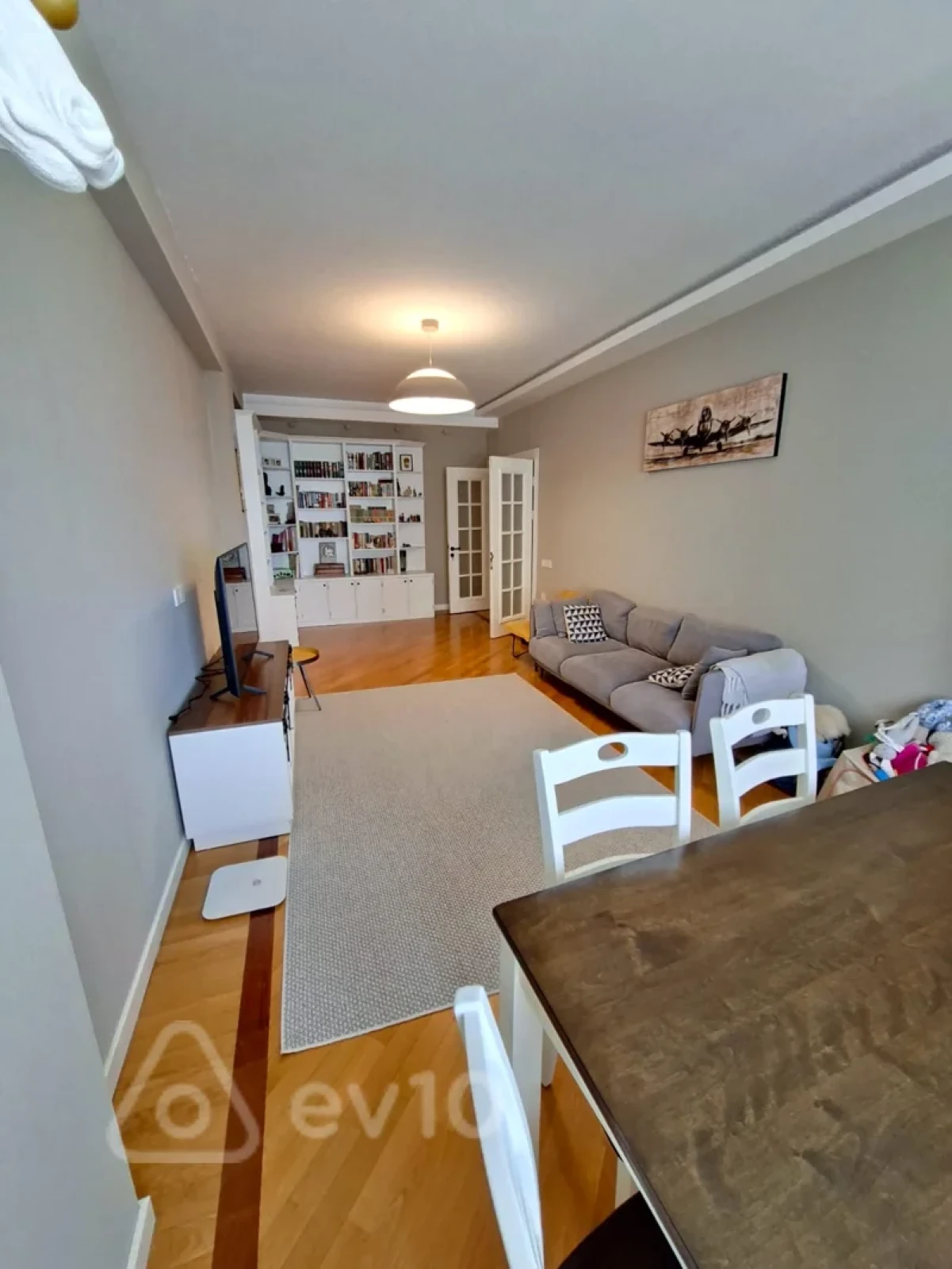 Satılır 2 otaqlı yeni tikili 90 m²