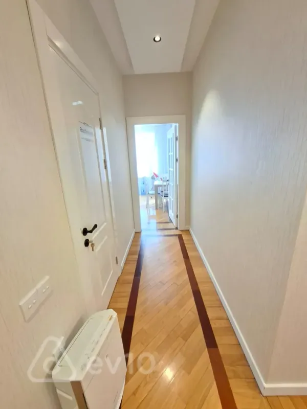 Satılır 2 otaqlı yeni tikili 90 m²