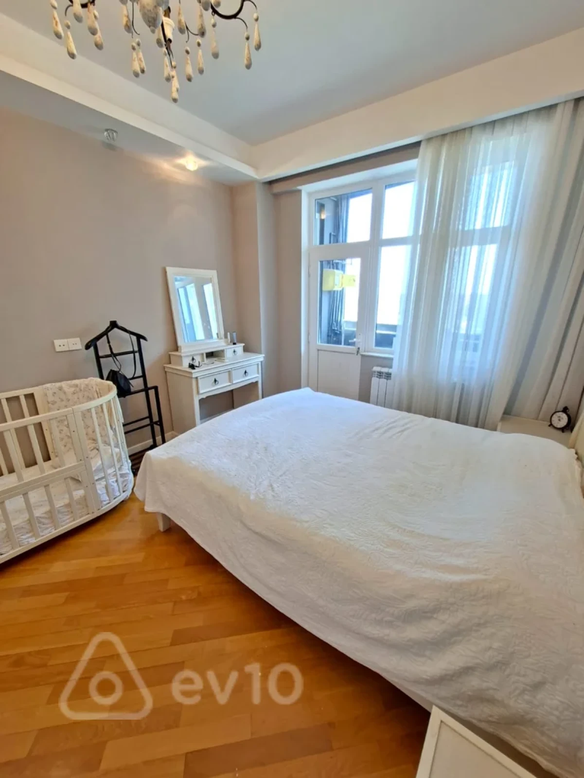 Satılır 2 otaqlı yeni tikili 90 m²