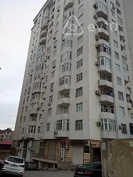 Satılır 3 otaqlı yeni tikili 125 m²